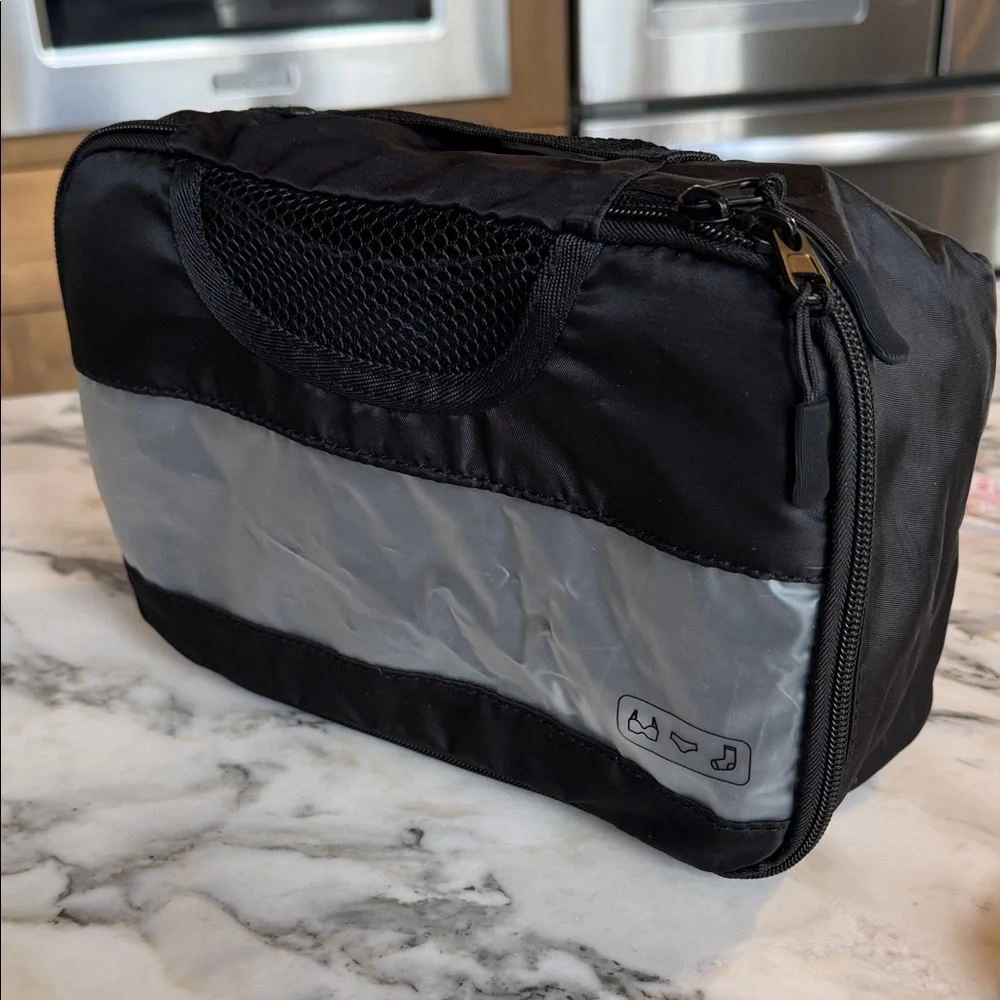7 Piece Travel Packing Cubes Set NWOT Luggage Organizer Suitcase Travel Bags